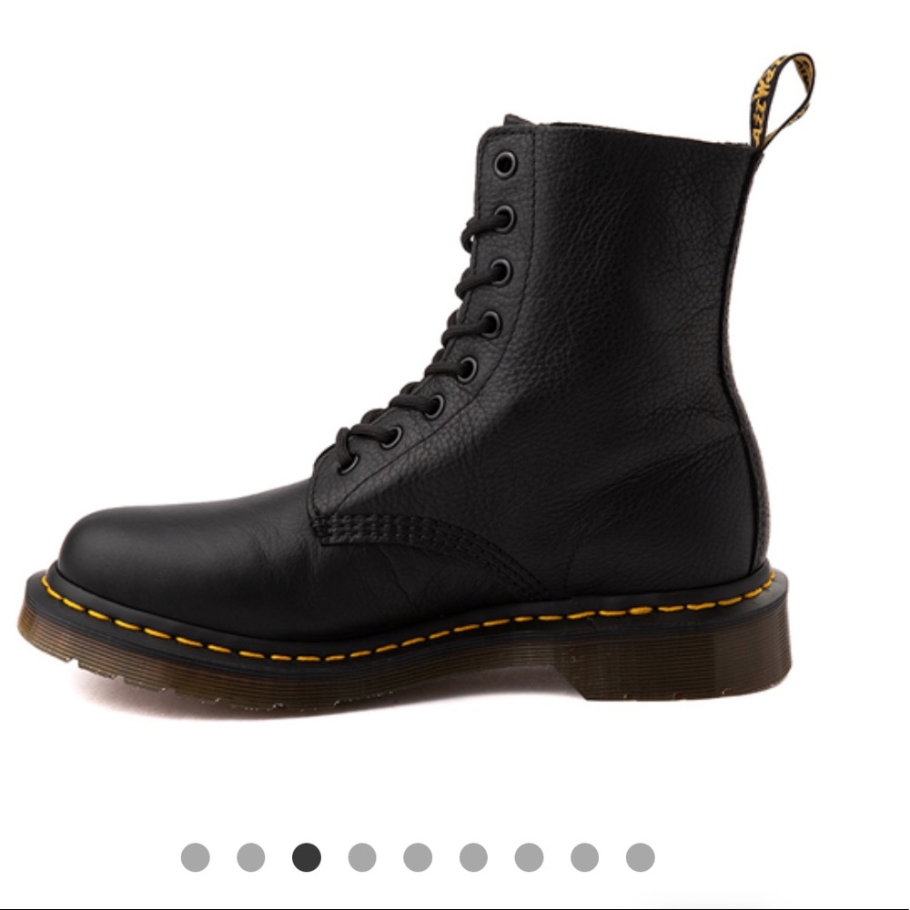 Dr. Martens 1460 Pascal combat boot with Virginia leather (soft leather)